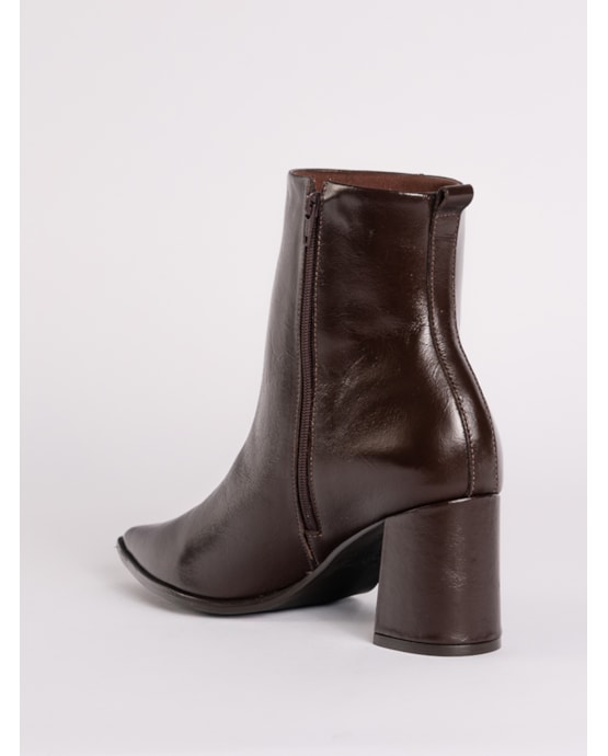 image_adca5de9-88e6-4948-a4ce-434d43dfb80b