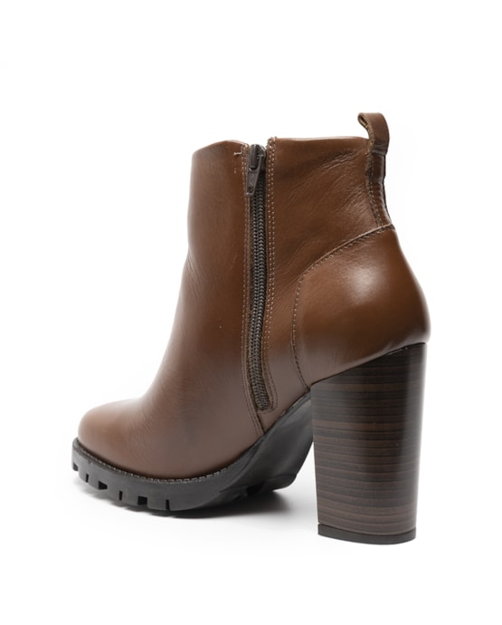 image_aed9c9bc-a424-4e9f-8a82-8e80541d7b9c