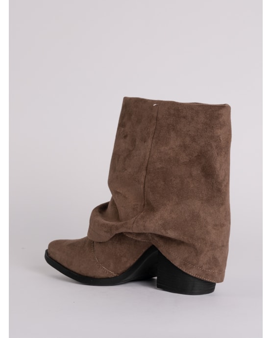 image_8ab867b7-2b3d-4fc0-8a55-60a1c8b17cfe