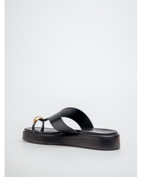 image_0535e717-de9a-4775-83bc-a66a8071fd07