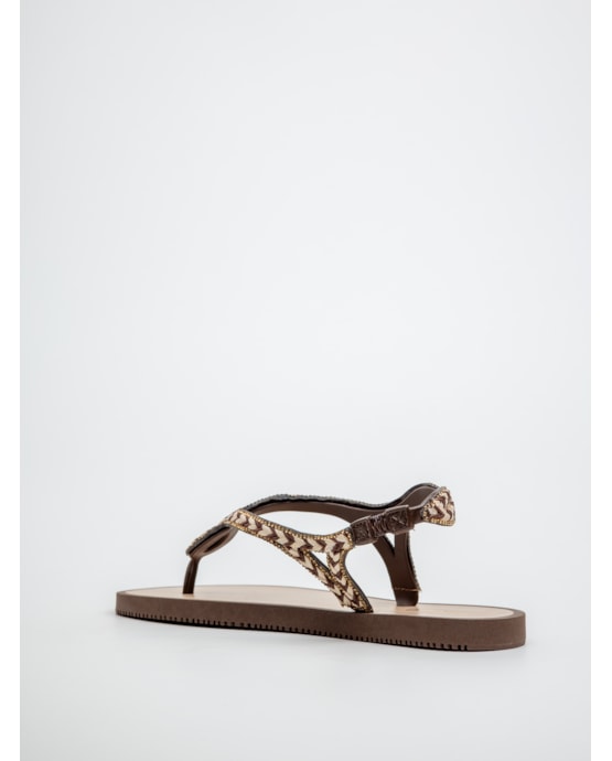 image_c8c0f302-9f74-45f6-9c68-de25cb9608c0