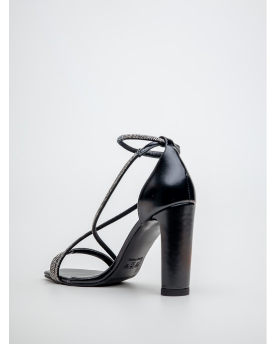 image_fc39bfc4-f8bd-40ac-b4b1-1b929a8bf22d