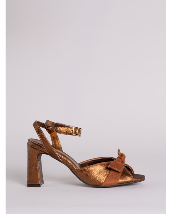 image_4e220b8e-5e9a-433a-ba5f-12b51c356d1c