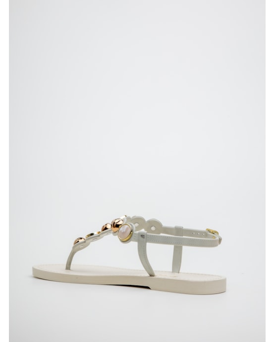 image_8c3b4bc8-9095-4281-a162-63427df42e70