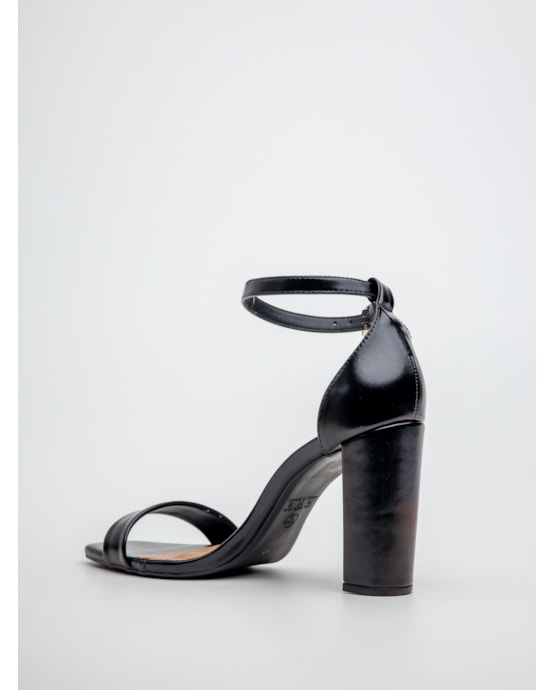 image_01beeb97-ae03-4e0d-8a9d-4de806360b6a