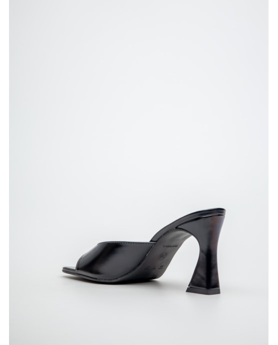 image_9c53f111-7f66-4dfd-b58d-e8c96a75b238