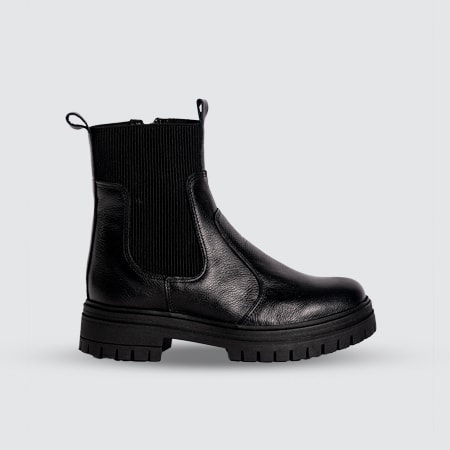 
                       Botas